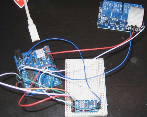 Arduino based Tilt to Unlock Lock Circuit