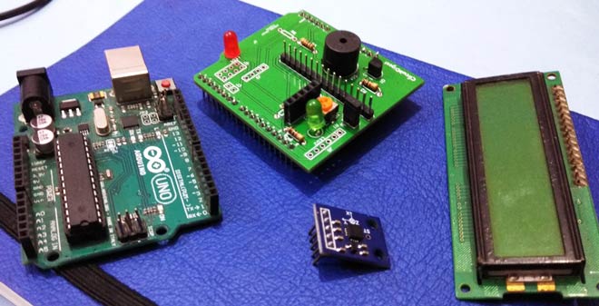 Earthquake indicator arduino shield using accelerometer