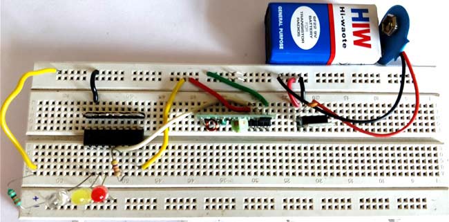 RF remote receiver circuit on breadboard
