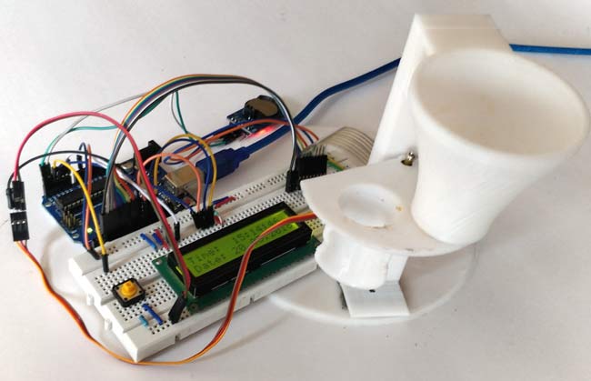 Automatic Pet Feeder using Arduino in action