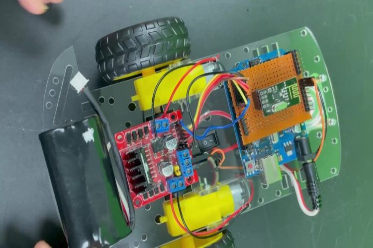 gesture control arduino robot
