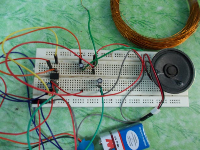 Simple Metal Detector Project using 555 Timer IC