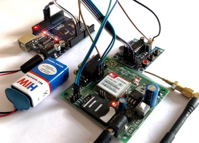 Automatic Call answering Machine by using Arduino and GSM and voice module