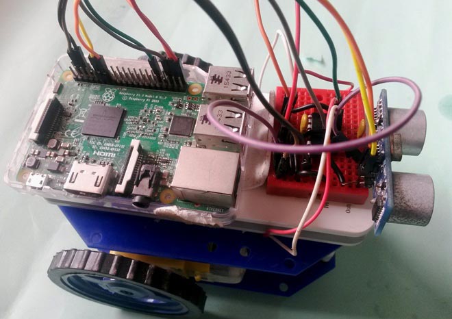 Obstacle avoiding robot cheap using raspberry pi