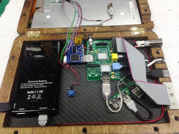 Raspberry-pi-tablet-internal-wiring