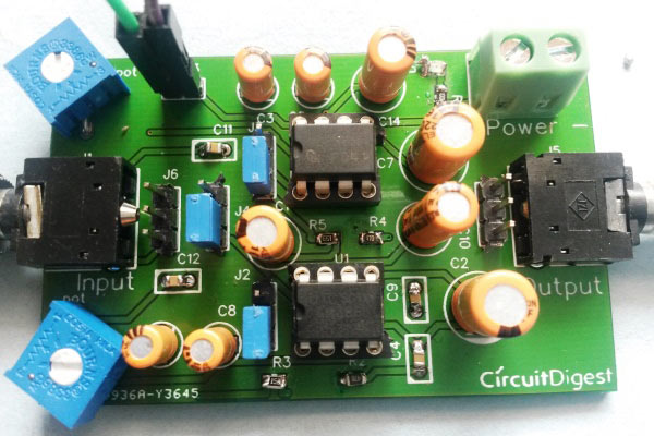 Headphone Audio  Amplifier  Circuit  on PCB  using LM386