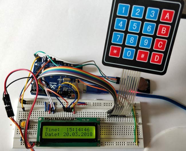 เครื่องป้อนสัตว์เลี้ยงอัตโนมัติโดยใช้ฮาร์ดแวร์วงจร Arduino