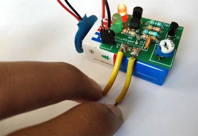 Simple Lie Detector Circuit in action