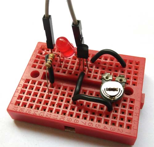 Simple soil humidity sensor