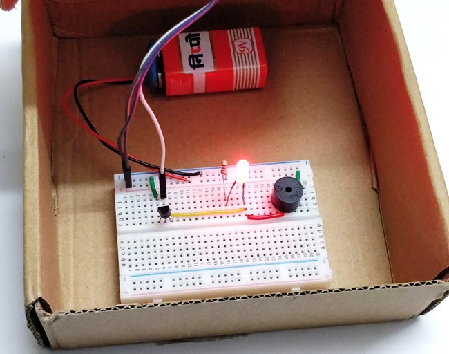 Tilt sensor alarm circuit