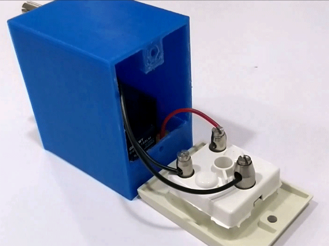 3D-Printed Case for Smart Plug