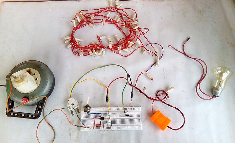 AC BULB Blink Control Circuit