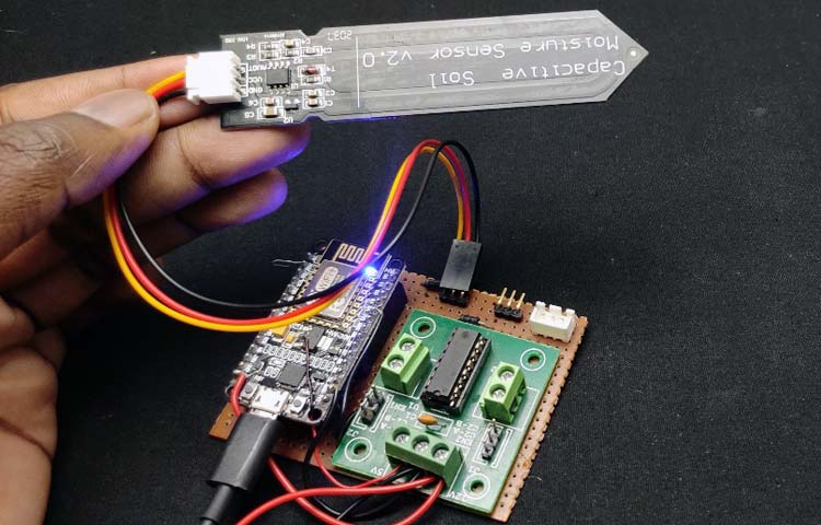 moisture sensor analog value in air