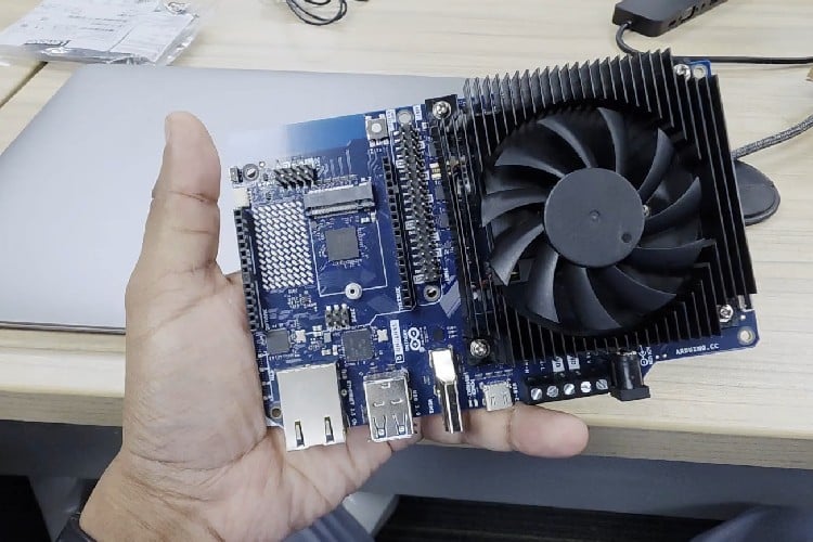 Arduino VENTUNO Q Board