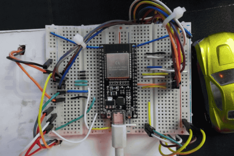 Hardware Connection of the IoT Smart Traffic System
