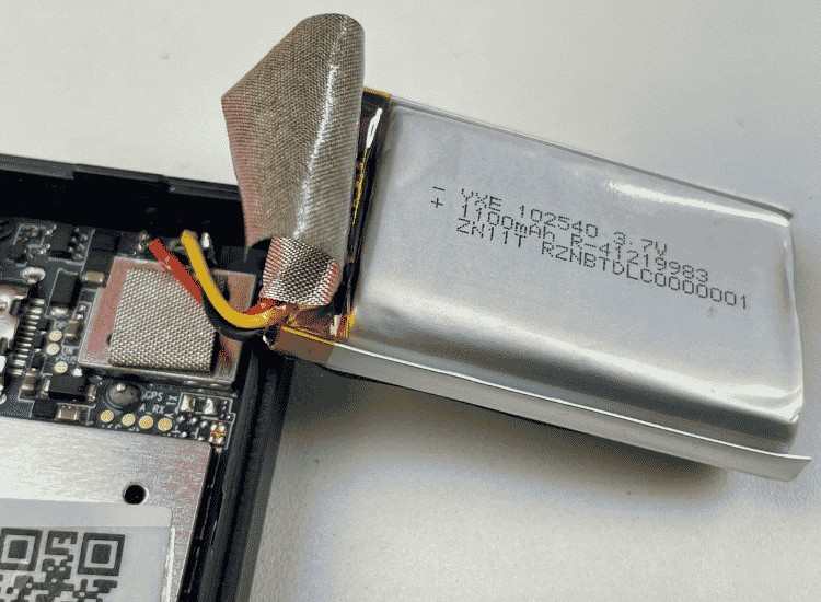 1100mAh lithium-polymer battery removed from the JioFind 4G tracker