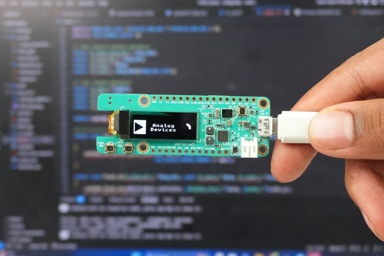 MAX32672FTHR OLED_Demo Output After Flashing 