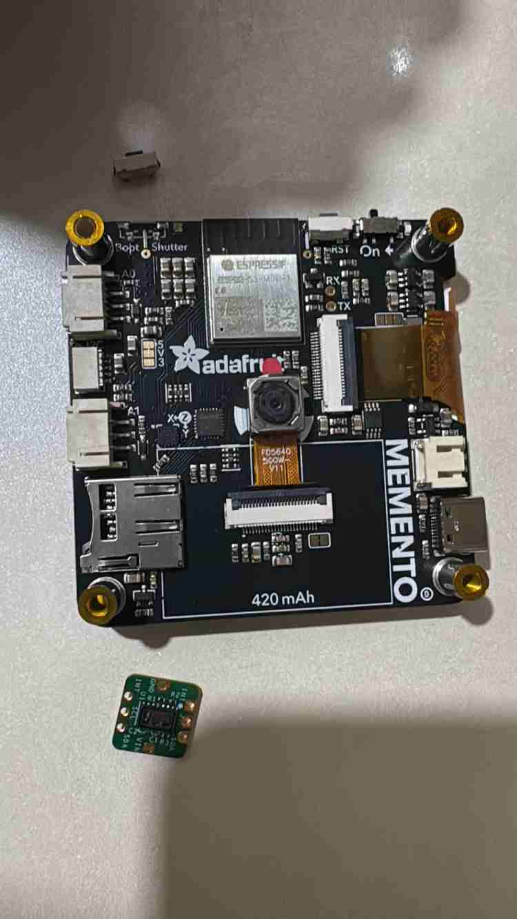 Memento Board and MAXREFDES117