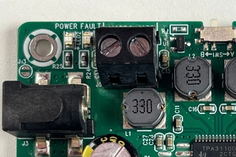 PUI AMP2X15 fault indication LED