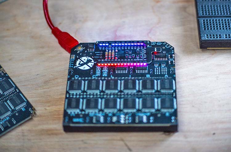 RP2040 MCU powered Breadboard