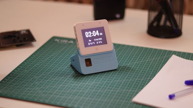  final assembled Desk32