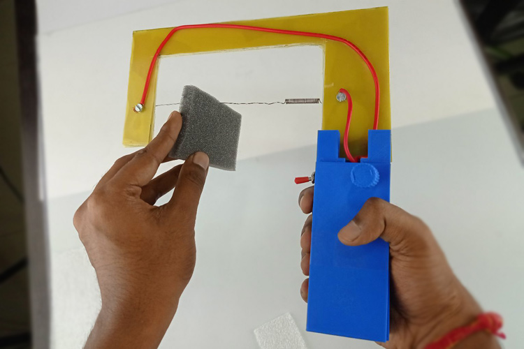 Make A Hot Wire Foam Cutter \ DIY hot wire foam cutter