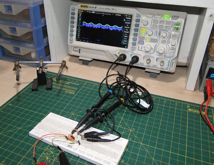 how to test an amplifier with an oscilloscope