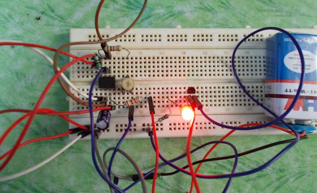 Transistor Tester using 555 Timer IC