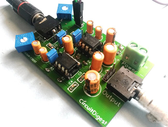 Headphone Audio Amplifier  Circuit  on PCB  using LM386