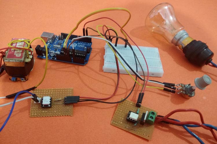 220V AC Lamp dimmer with PIC16F877A and TRIAC - Simple Circuit