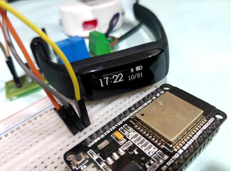 Esp32 Ble Client Connecting To Fitness Band To Trigger A Bulb