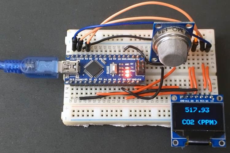 Measuring CO2 Concentration in Air using Arduino and MQ-135 Sensor  
