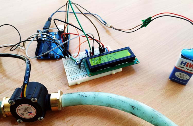 Arduino Water Flow Sensor - Measuring water Flow Rate and Volume using