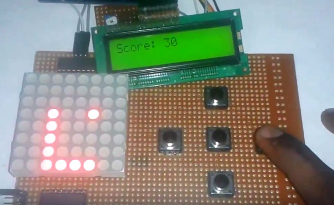 Arduino Snake Game with Raspberry Pi Pico %