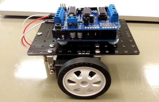 automatic vacuum cleaner robot project