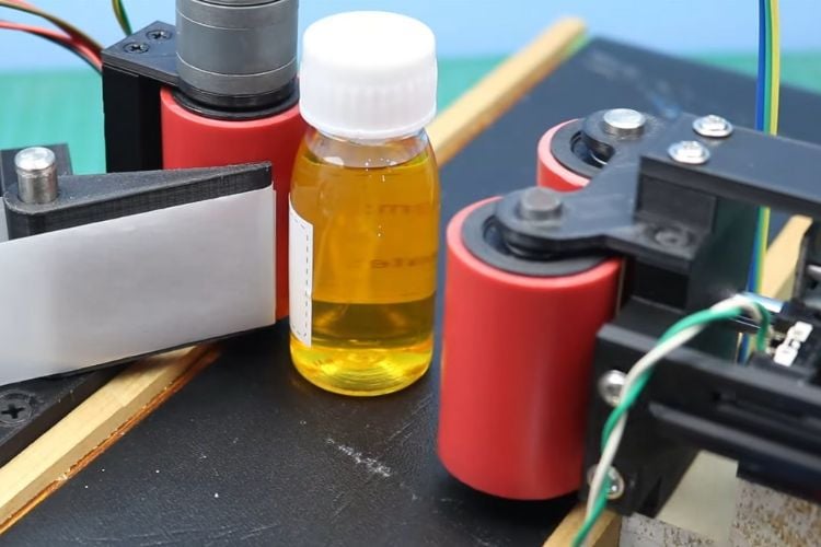 Build a DIY Arduino Bottle Labeling Machine Build a DIY Arduino Bottle Labeling Machine