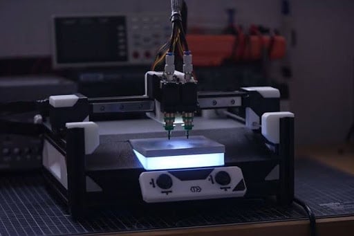 DIY Pick-and-Place Machine Built for Micron-Level Precision 