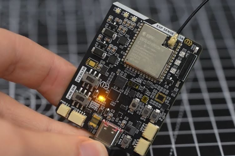 8 Stealth Sensors. One ESP32 Core.