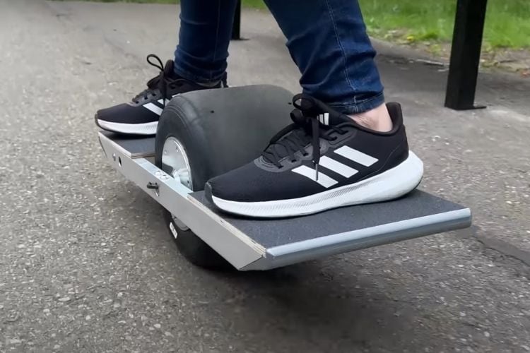 DIY One-Wheel Electric Board From Hoverboard DIY One-Wheel Electric Board From Hoverboard