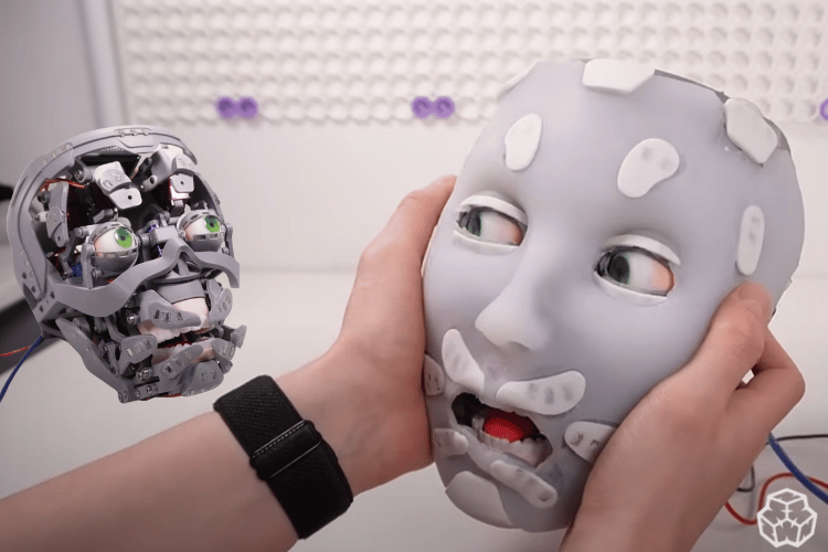 3D-Printed Animatronic Head by Will Cogley