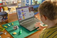 Quarky Intellio AI Module with Educational Robots