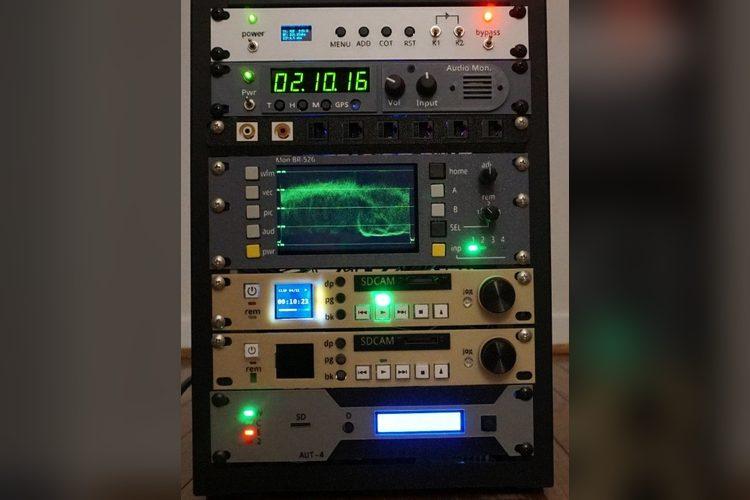 DIY 1990s TV Station Rack Using Raspberry