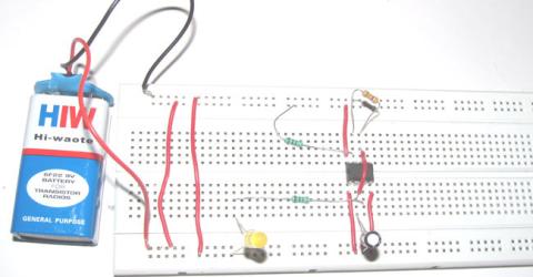 Simple Flashing LED using 555 Timer IC