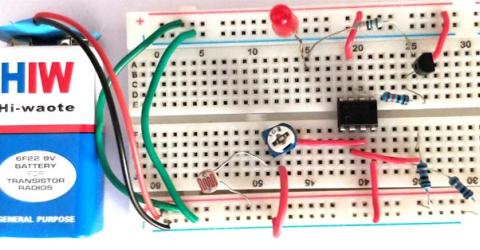 Light Detector Circuit using Wheatstone Bridge