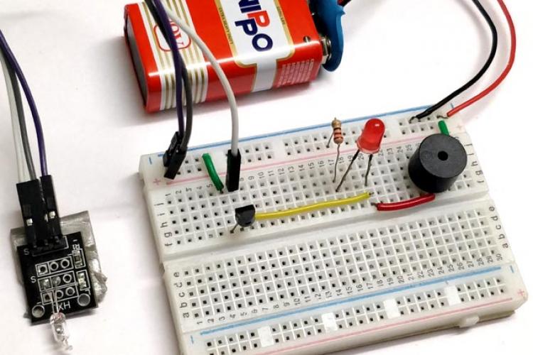 Interfacing Joystick with PIC Microcontroller (PIC16F877A)
