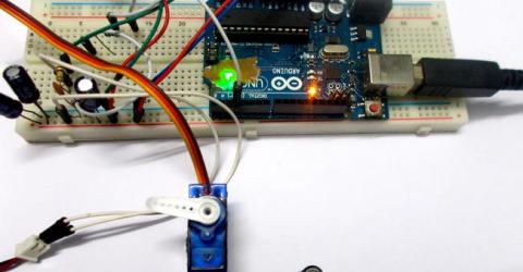 Arduino based Servo Motor Control with Weight (Force Sensor)