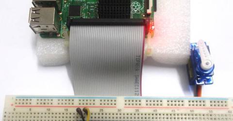 Servo Motor Control with Raspberry Pi