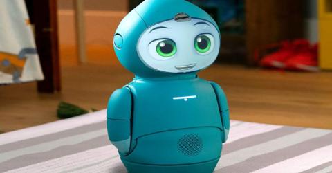 Moxie – A Social Robot with Artificial Intelligence 