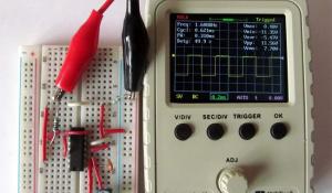 Square Wave Generator Circuit using 4047 IC