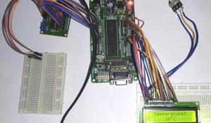 Digital Thermometer using LM35 and 8051